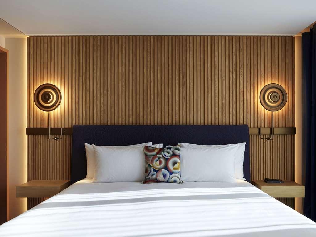 So/ Paris Hotel Стая снимка