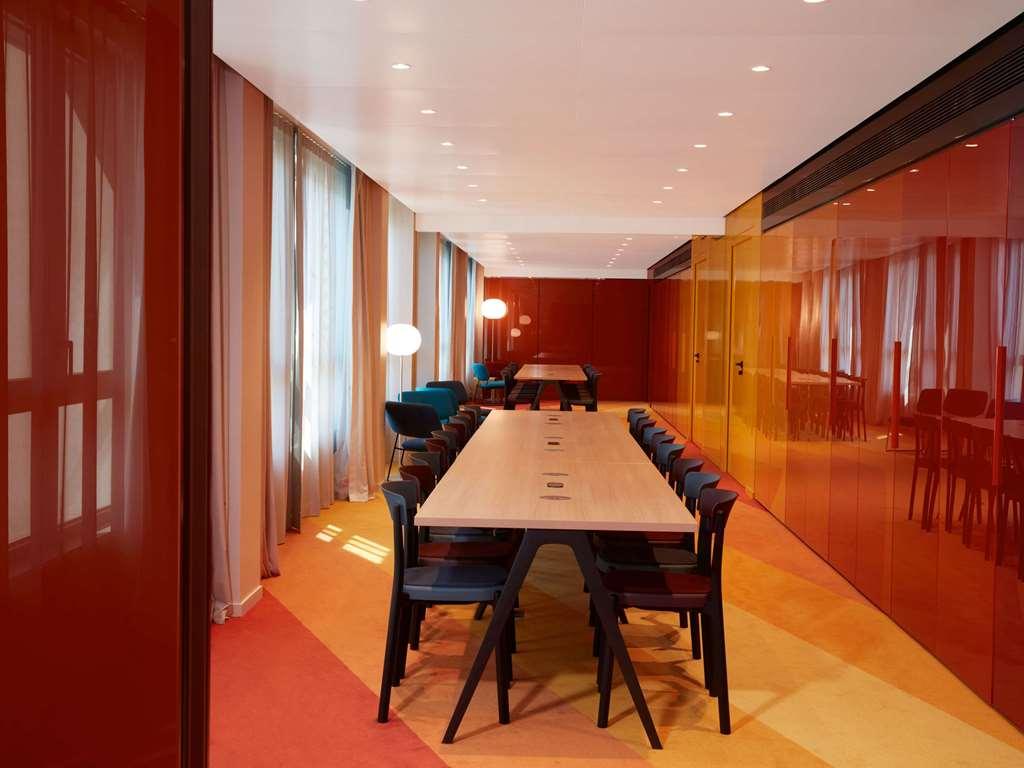 So/ Paris Hotel Съоръжения снимка
